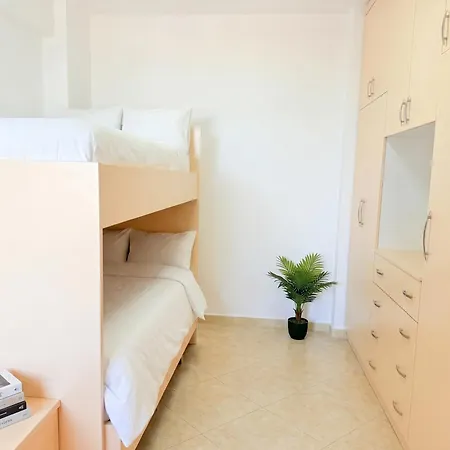 Sea View In With Private Parking Durrës